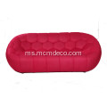 Sofa Bubble Merah Direka oleh Sacha Lakic